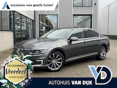 Volkswagen Passat - 1.4 TSI GTE Connected Series Plus NL Auto/2e Eig./Voll.Historie/Navi/Clima/Adapt.Cruise/Sc