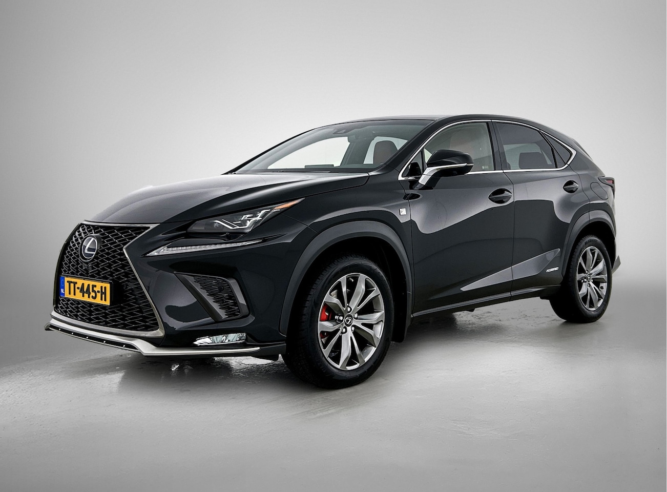 Lexus NX - 300h AWD F SPORT Line | Mark Levinson Audio | Apple Carplay / Android Auto | - AutoWereld.nl