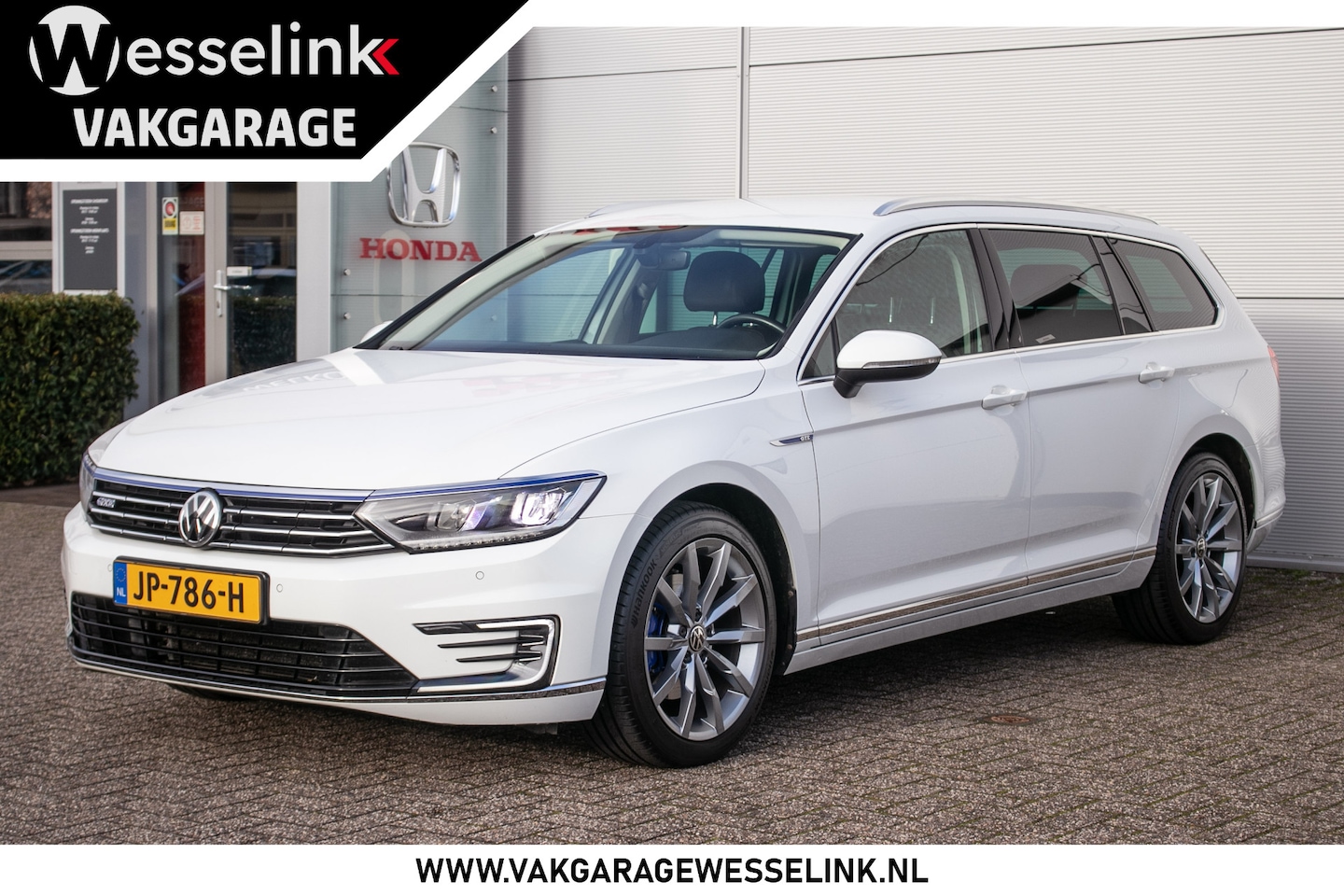 Volkswagen Passat Variant - 1.4 TSI GTE Highline - Trekhaak | Navi | Camera | Adpt. Cruise | Stoelverw. - AutoWereld.nl