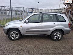 Toyota RAV4 - 1.8-16V VVT-i Luna geen airco