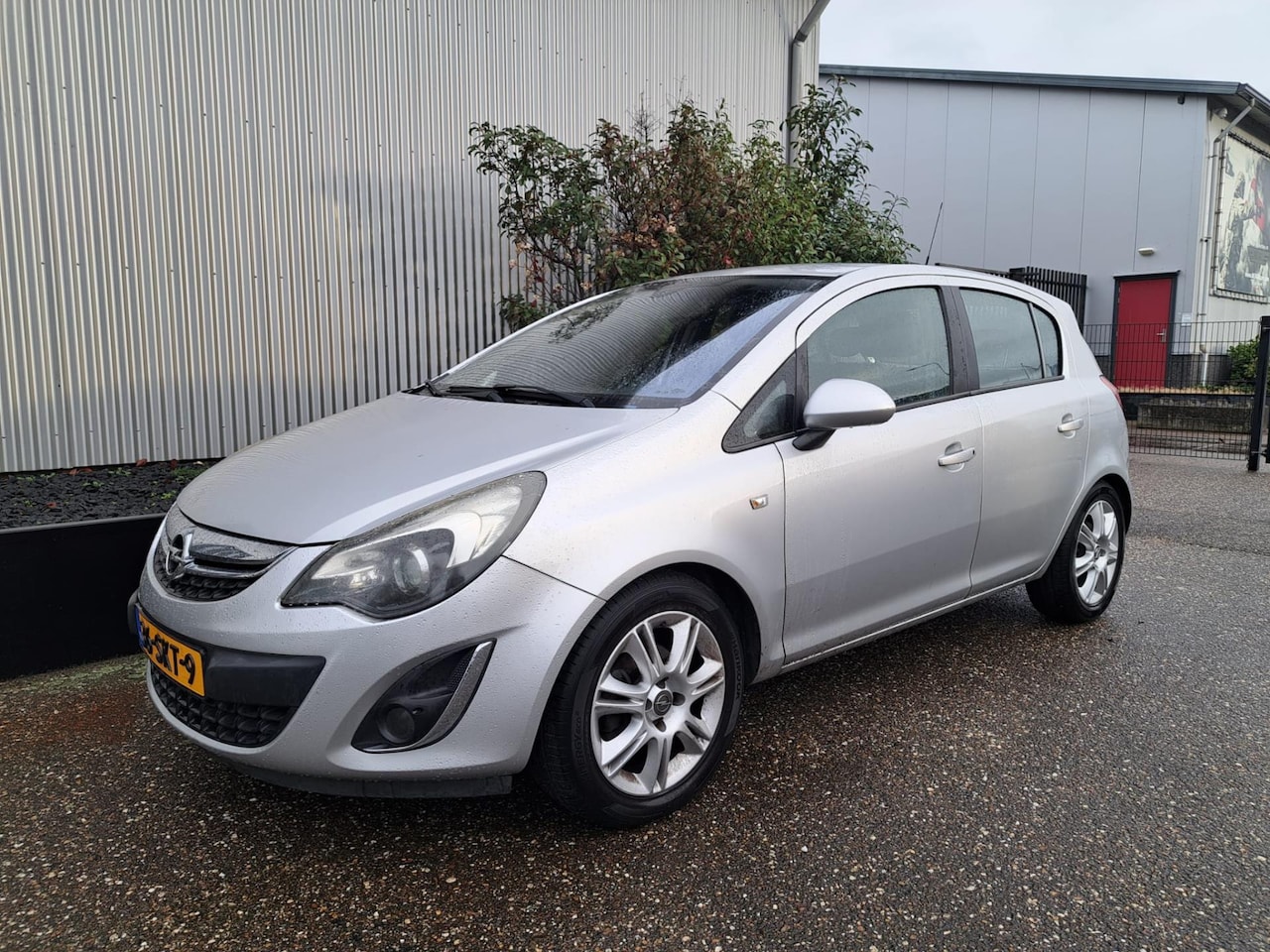 Opel Corsa - 1.4-16V Cosmo Automaat|LPG|Navi|Cruise - AutoWereld.nl