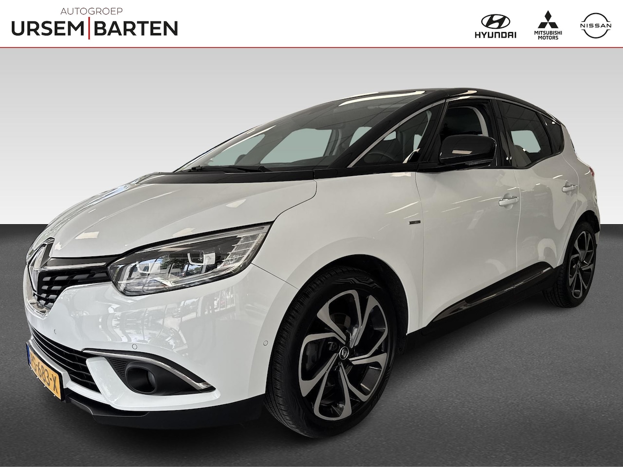Renault Scénic - 1.2 TCe Bose | zwart dak | blind-spot | massagestoelen | navigatie | allseason banden | ha - AutoWereld.nl