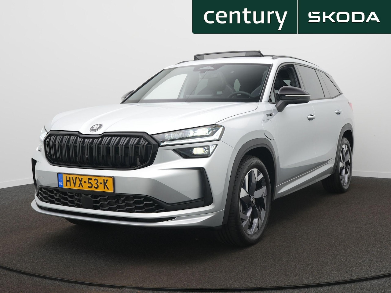Skoda Kodiaq - 1.5 TSI PHEV Sportline Business Panoramadak - Trekhaak - Camera - Sfeer verlichting - AutoWereld.nl