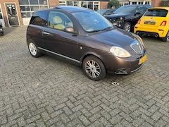 Lancia Y(psilon) - 1.4 Limited Edition 2010 airco panodak !!