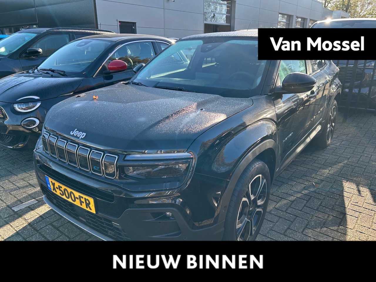 Jeep Avenger - 1st Edition 54 kWh | Navigatie | Stoelverwarming | Apple carplay/Android auto | Parkeersen - AutoWereld.nl