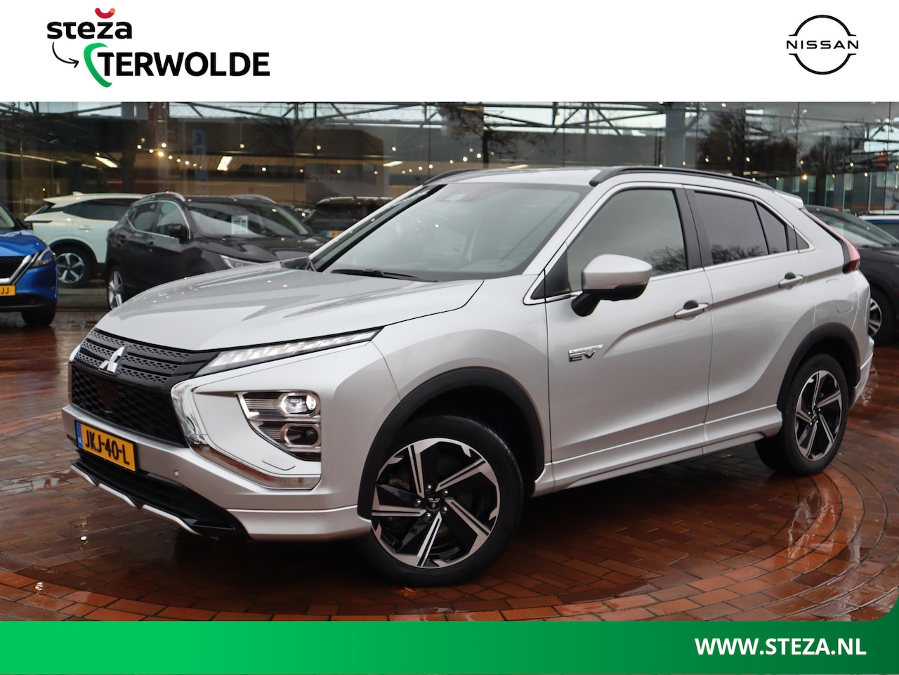Mitsubishi Eclipse Cross - 2.4 PHEV Select | Stuur-, voorruit & Stoelverw. (voor+achter) | Half leder | - AutoWereld.nl