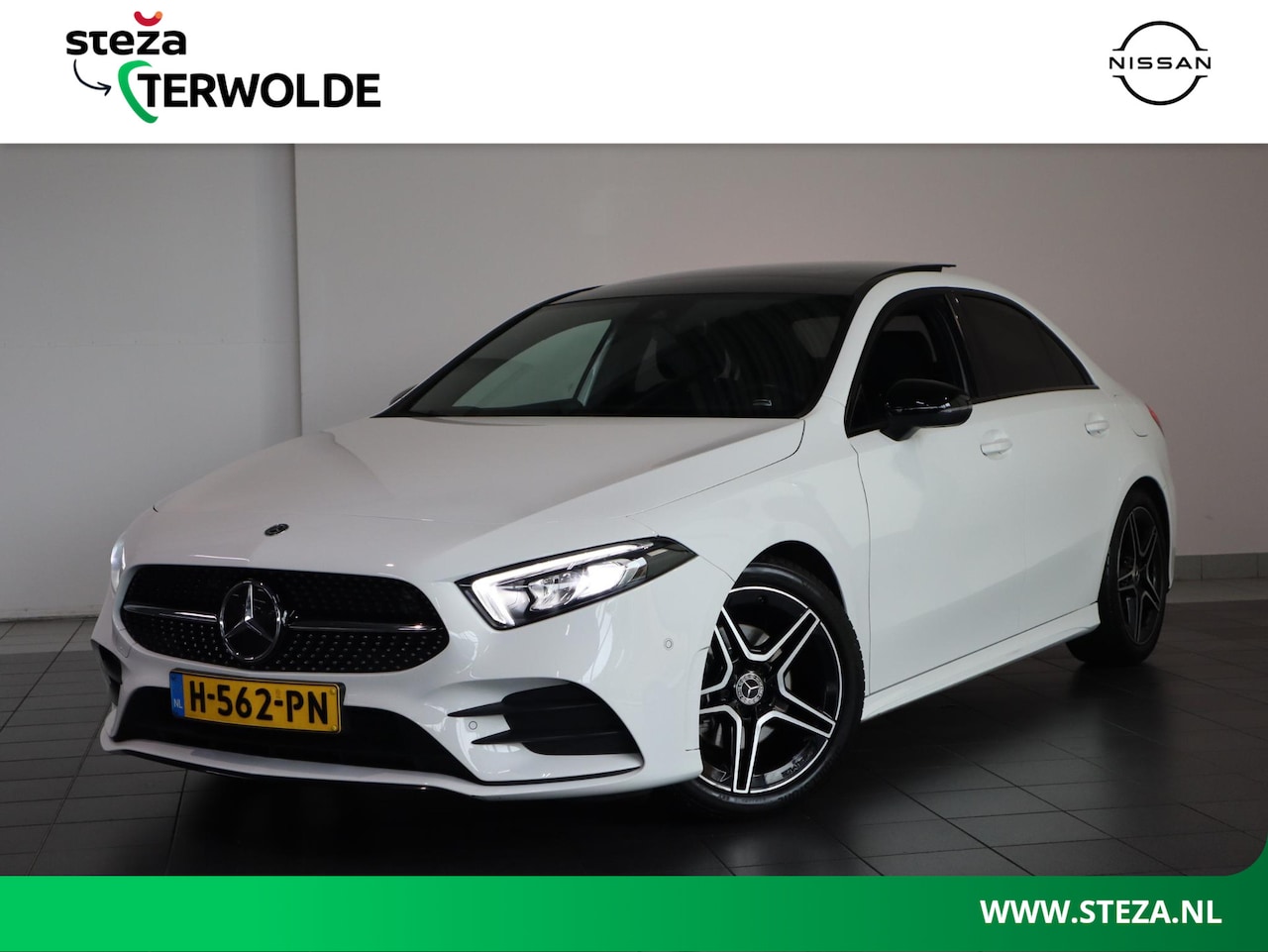 Mercedes-Benz A-klasse - 200 Business Solution AMG | Panoramadak | Night Pakket | Trekhaak | - AutoWereld.nl