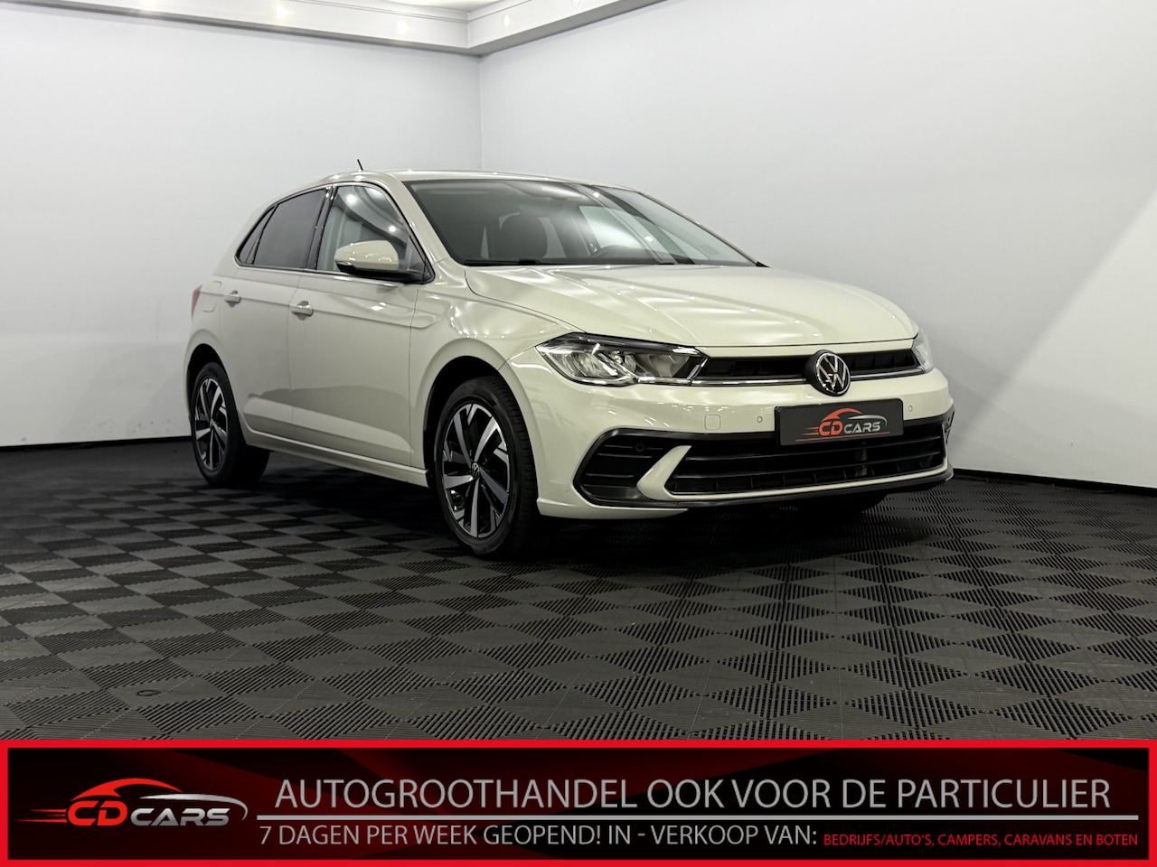 Volkswagen Polo - 1.0 TSI Life Airco, Navi, Parkeersensoren, Cruise control, Virtual desk, A start stop, App - AutoWereld.nl