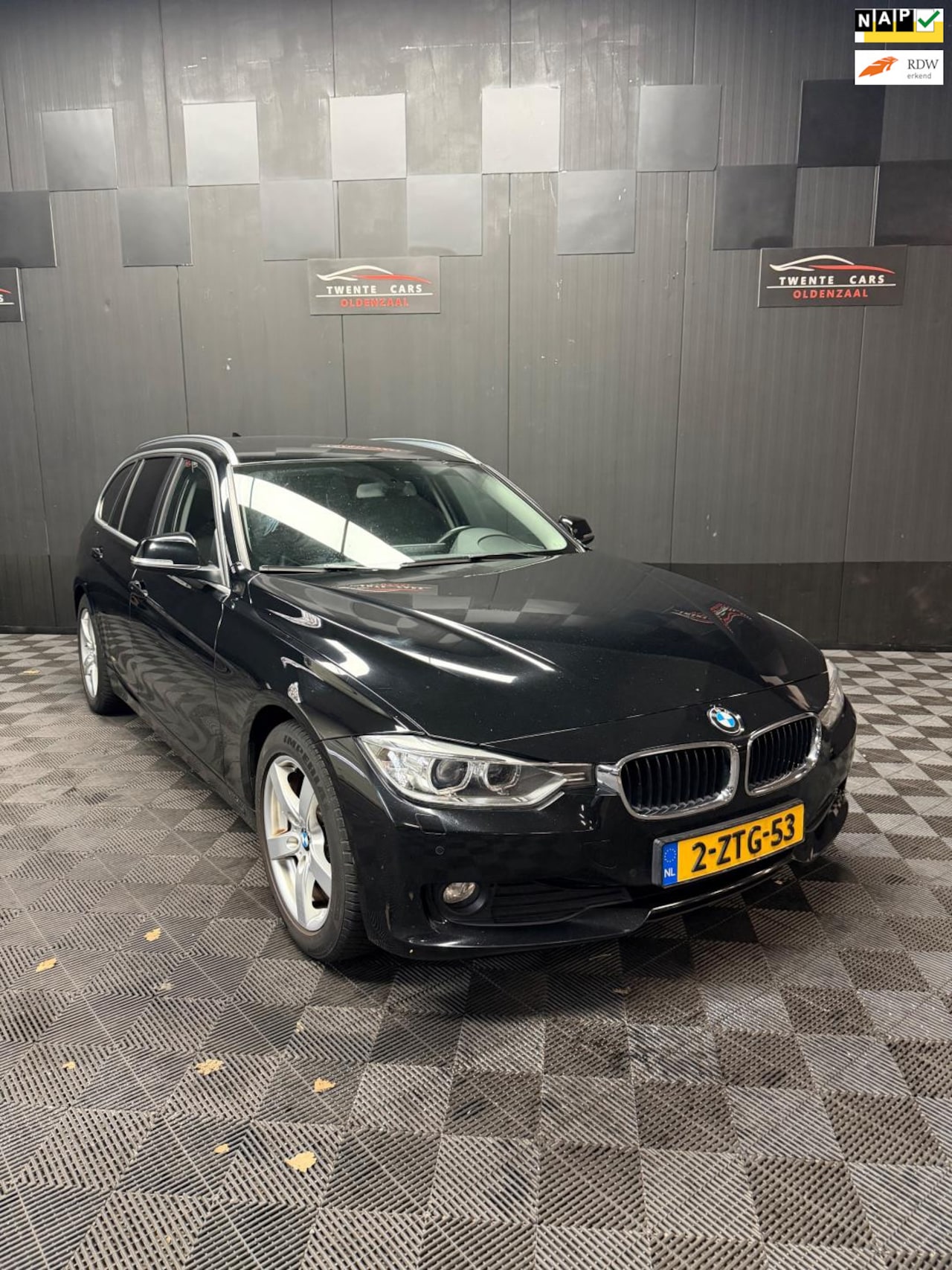 BMW 3-serie Touring - 316i High Executive | Navi | Led | PDC | Leder | - AutoWereld.nl
