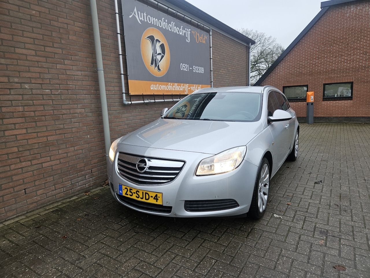 Opel Insignia Sports Tourer - 1.6 T Edition 1.6 T Edition - AutoWereld.nl