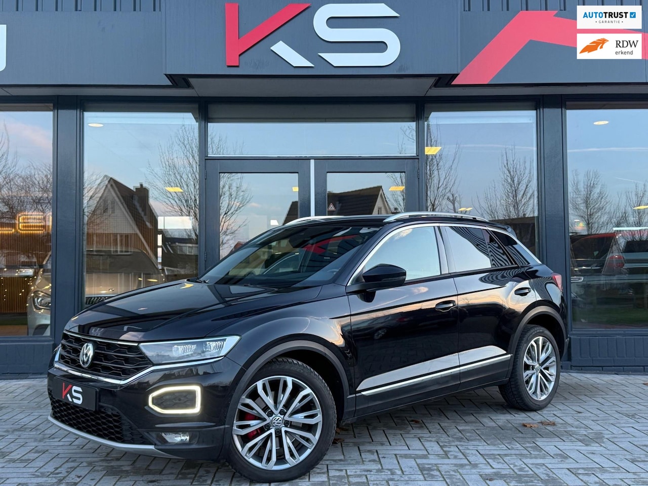 Volkswagen T-Roc - 2.0 TSI 4Motion Sport Virtual Cockpit - AutoWereld.nl