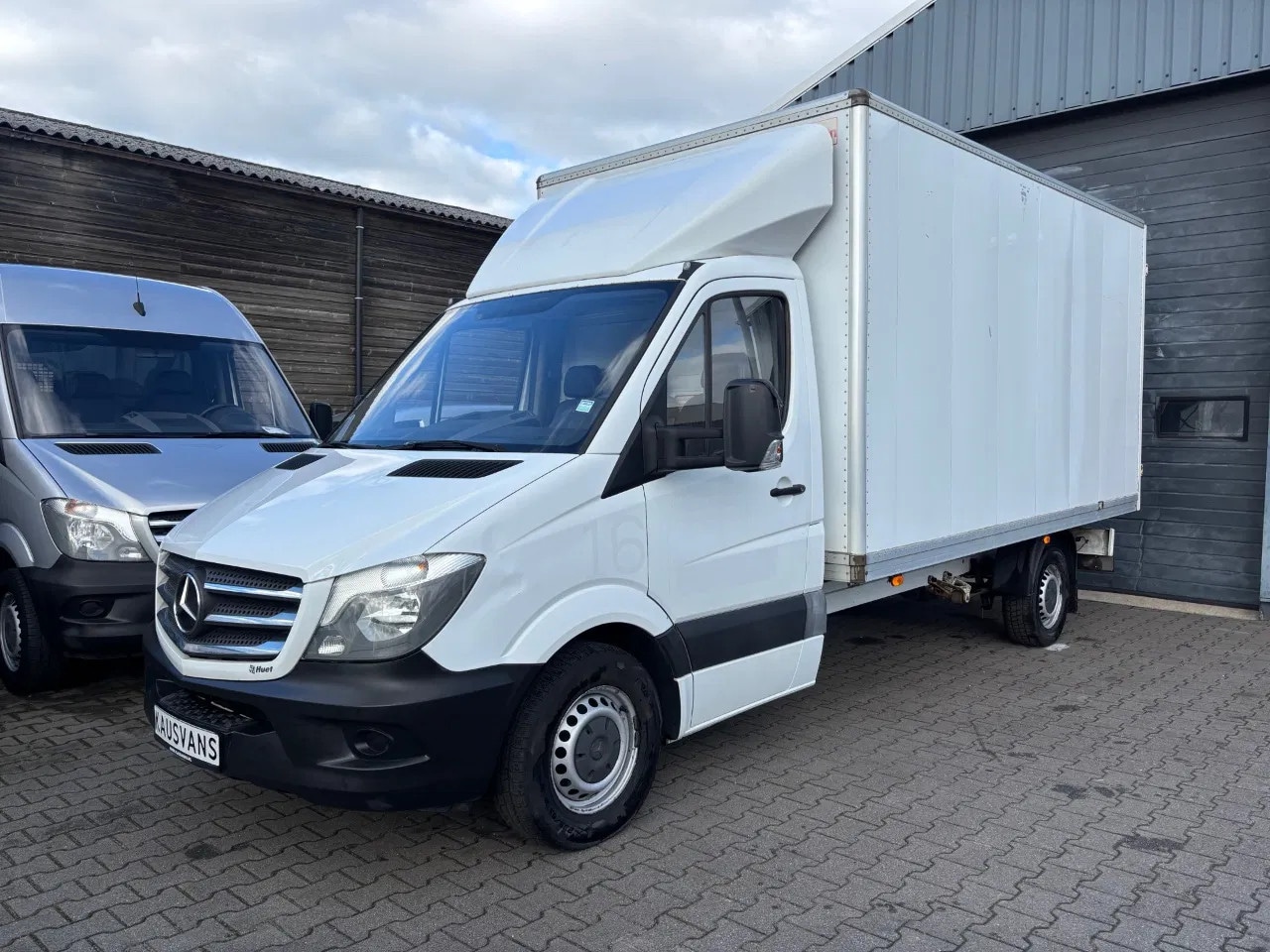 Mercedes-Benz Sprinter - 319 CDI 3.0 V6 Airco Navi - AutoWereld.nl