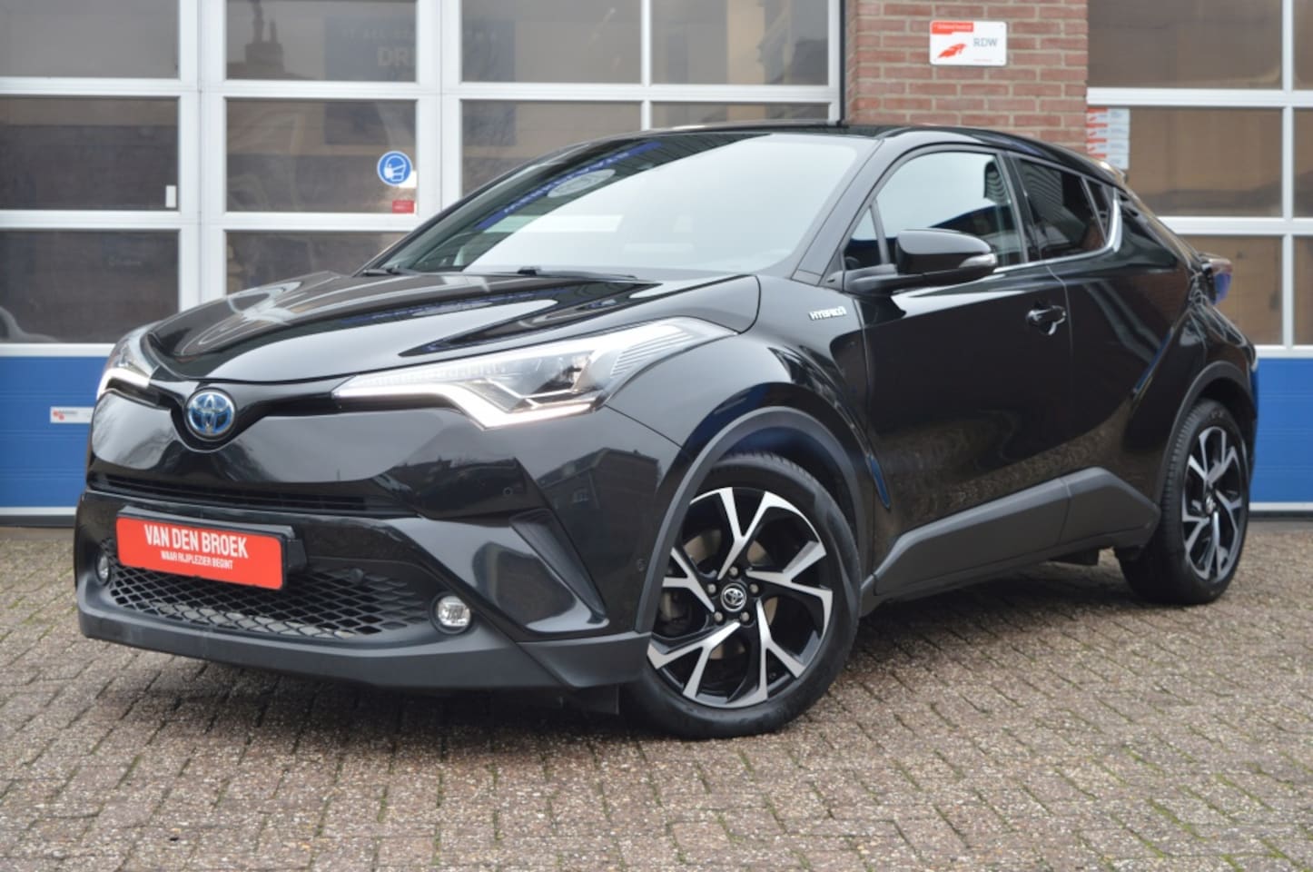 Toyota C-HR - 1.8 | HYBRIDE - STOEl/STUUR.VERW - CAMERA - AutoWereld.nl