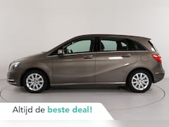 Mercedes-Benz B-klasse - 180 Ambition | Trekhaak | Navi | Cruise | Pdc v/a | Cimate |