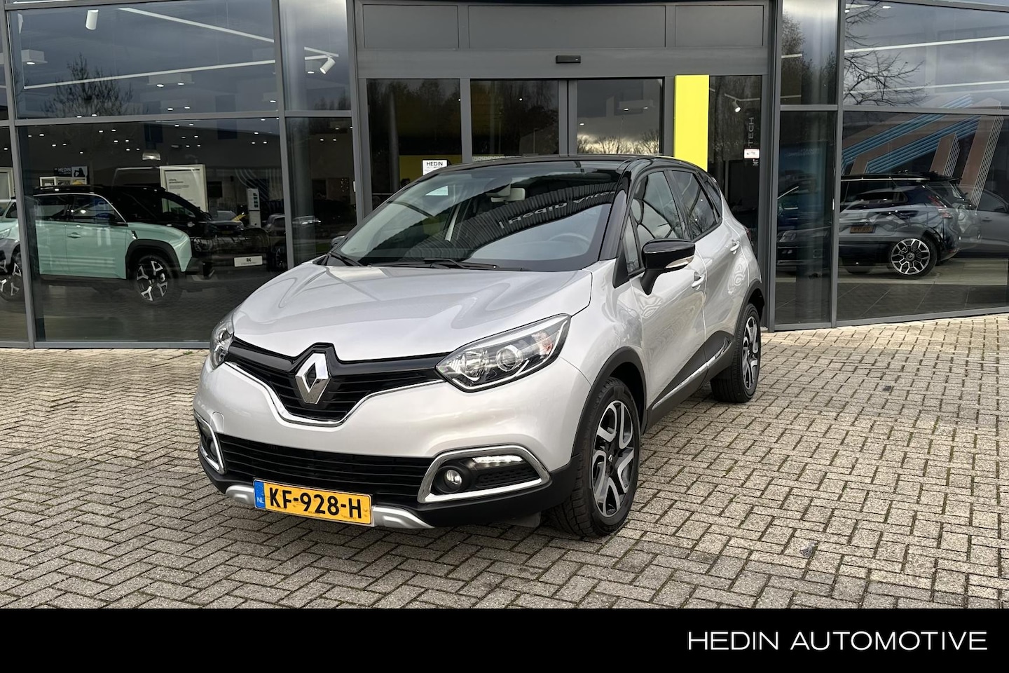 Renault Captur - 1.2 TCe Xmod | Automaat | Leren bekleding | Two Tone | - AutoWereld.nl