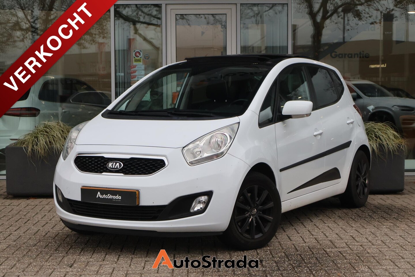 Kia Venga - 1.4 World Cup Edition | Camera | Cruise | Climate | Camera | Pano | Navigatie - AutoWereld.nl