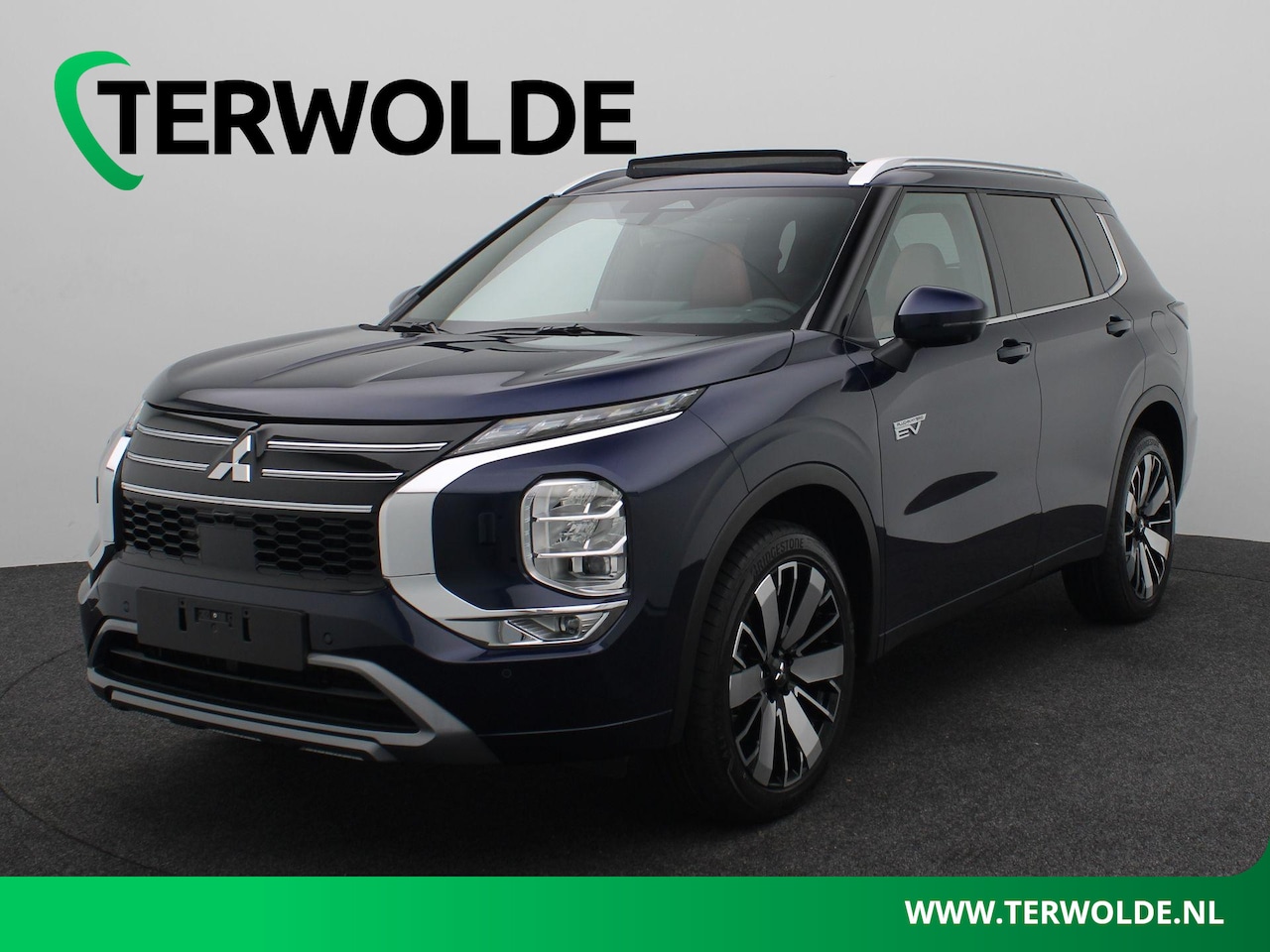 Mitsubishi Outlander - 2.4 PHEV Instyle+ Luxe bekleding | Yamaha Sound | Massage voorstoelen - AutoWereld.nl