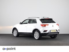 Volkswagen T-Roc - 1.0 TSI Style 110 pk | Navigatie | Parkeersensoren | Adaptieve cruise control | Autom. air