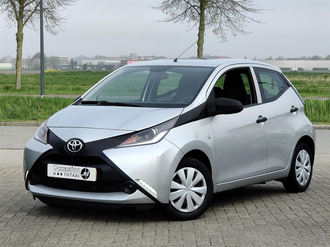 Toyota Aygo - 1.0 VVT-i X-Now | Airco | Begrenzer - AutoWereld.nl