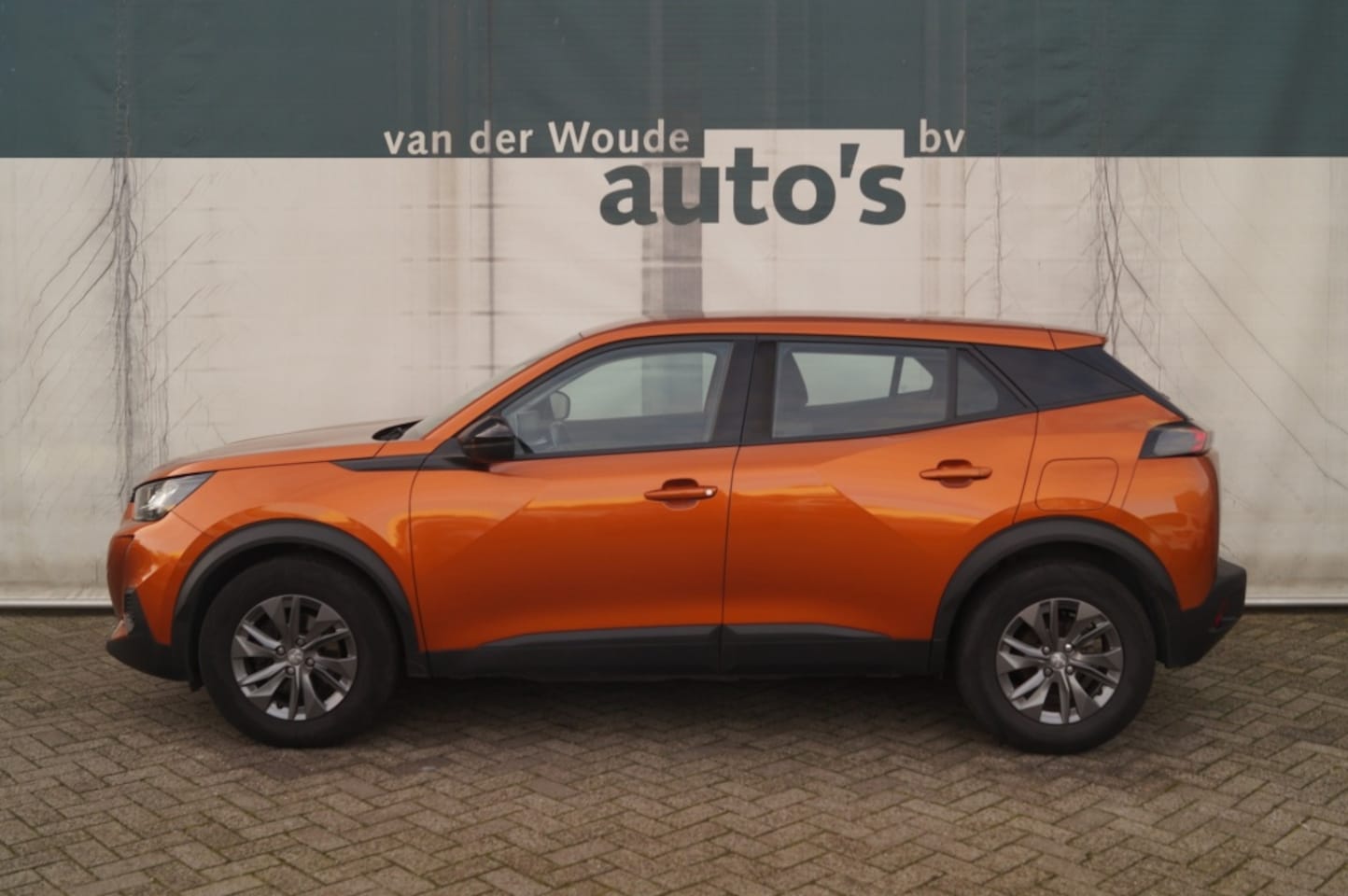 Peugeot 2008 - 1.2 PureTech Active Pack -NAVI-ECC-PDC-TREKHAAK- - AutoWereld.nl