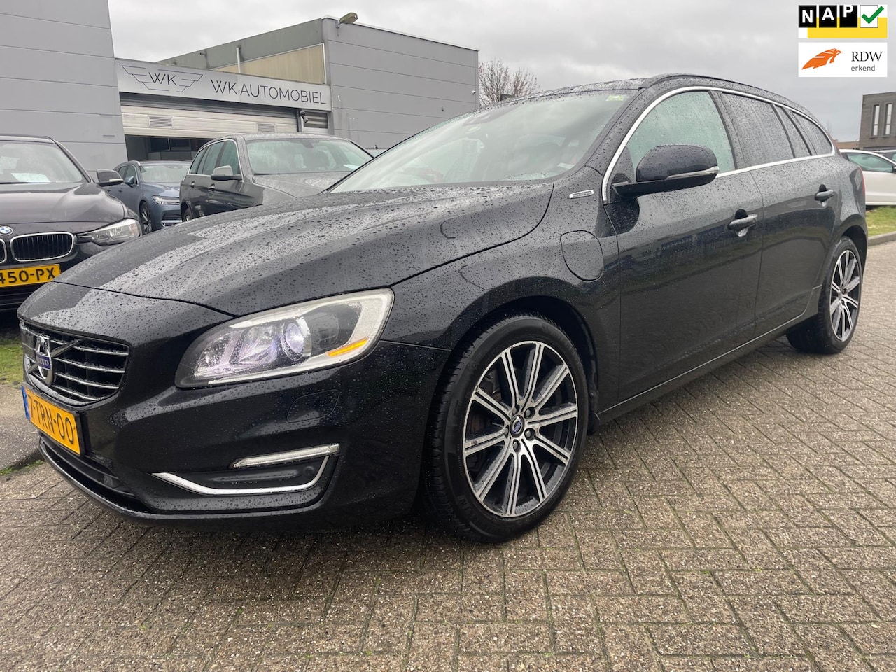 Volvo V60 - 2.4 D6 AWD Plug-In Hybrid Summum adaptief cc Garantie - AutoWereld.nl
