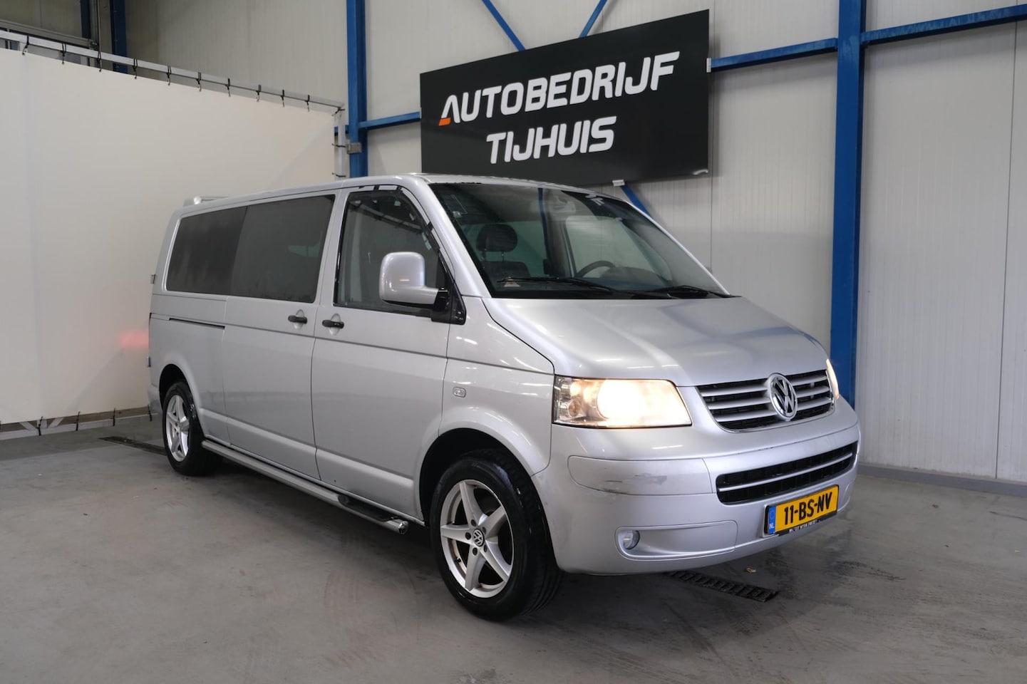 Volkswagen Transporter - 2.5 TDI 340 DC - 2x Schuifdeur, Airco, Trekhaak. - AutoWereld.nl