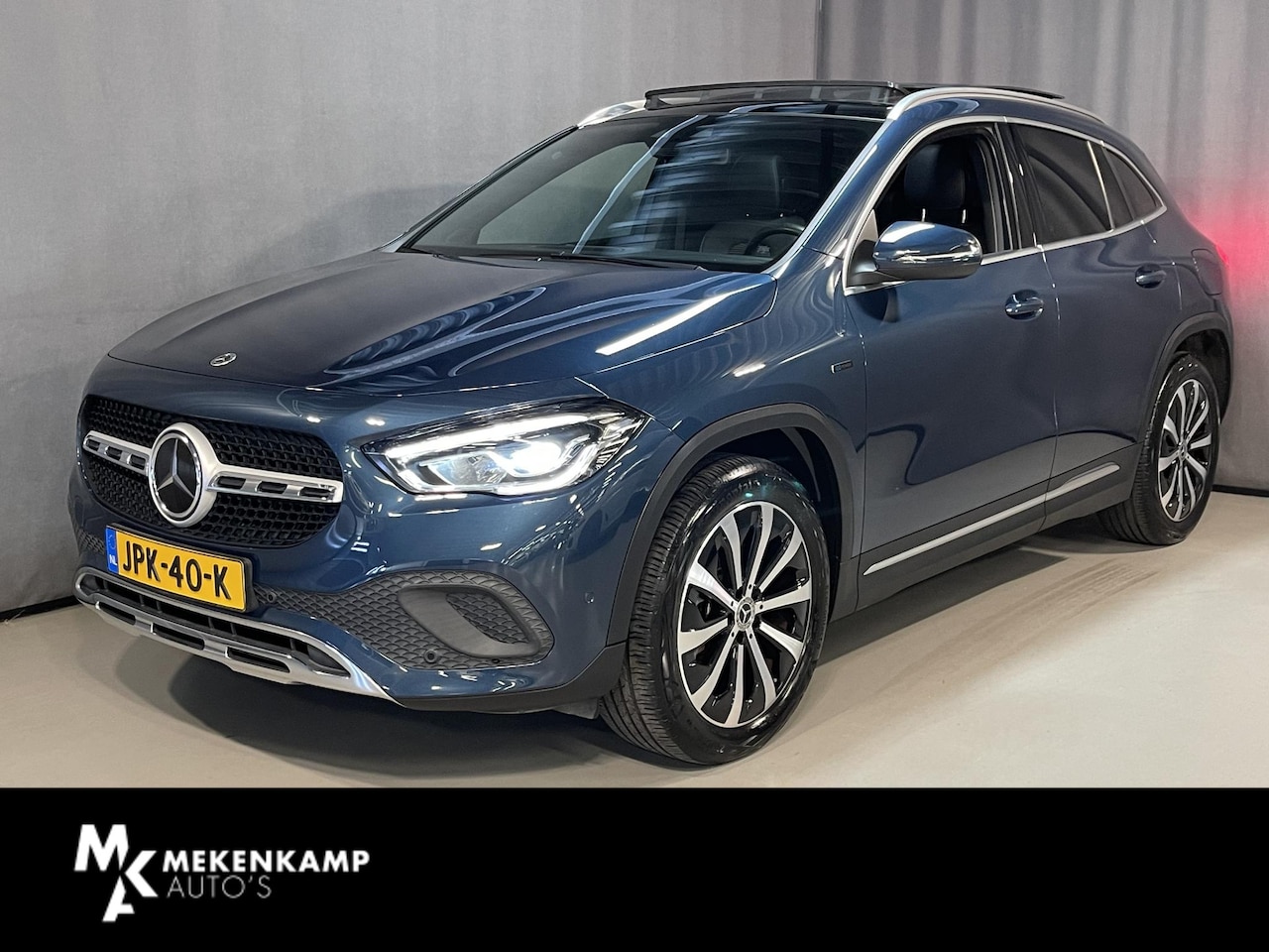 Mercedes-Benz GLA-Klasse - 250 e Progressive 19"/Panoramadak/Adaptieve cruise/Sfeerverlichting/Stoelverwarming/Camera - AutoWereld.nl