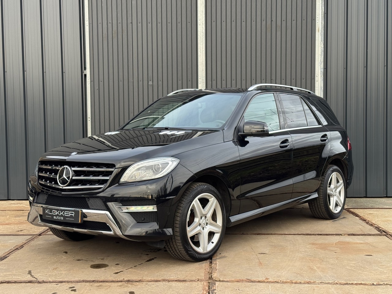 Mercedes-Benz M-klasse - 350 BlueTEC AMG Pakket | Schuifdak | Distronic | Trekhaak - AutoWereld.nl