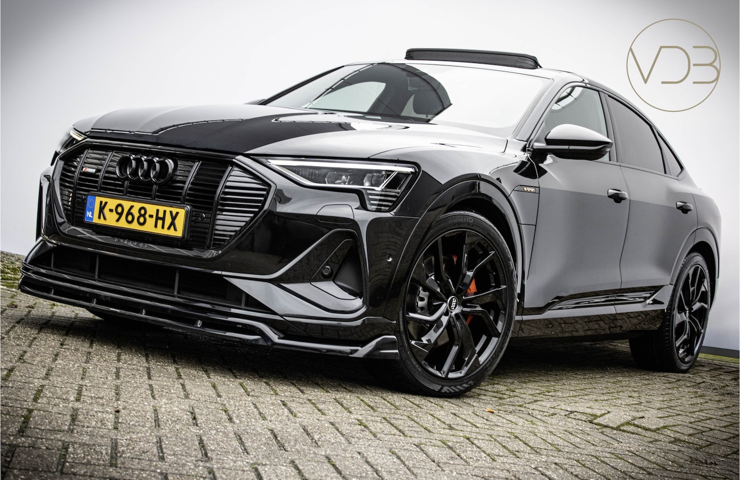 Audi e-tron Sportback - 55 408pk Quattro 3x S-Line 22INCH PANO CAMERA - AutoWereld.nl
