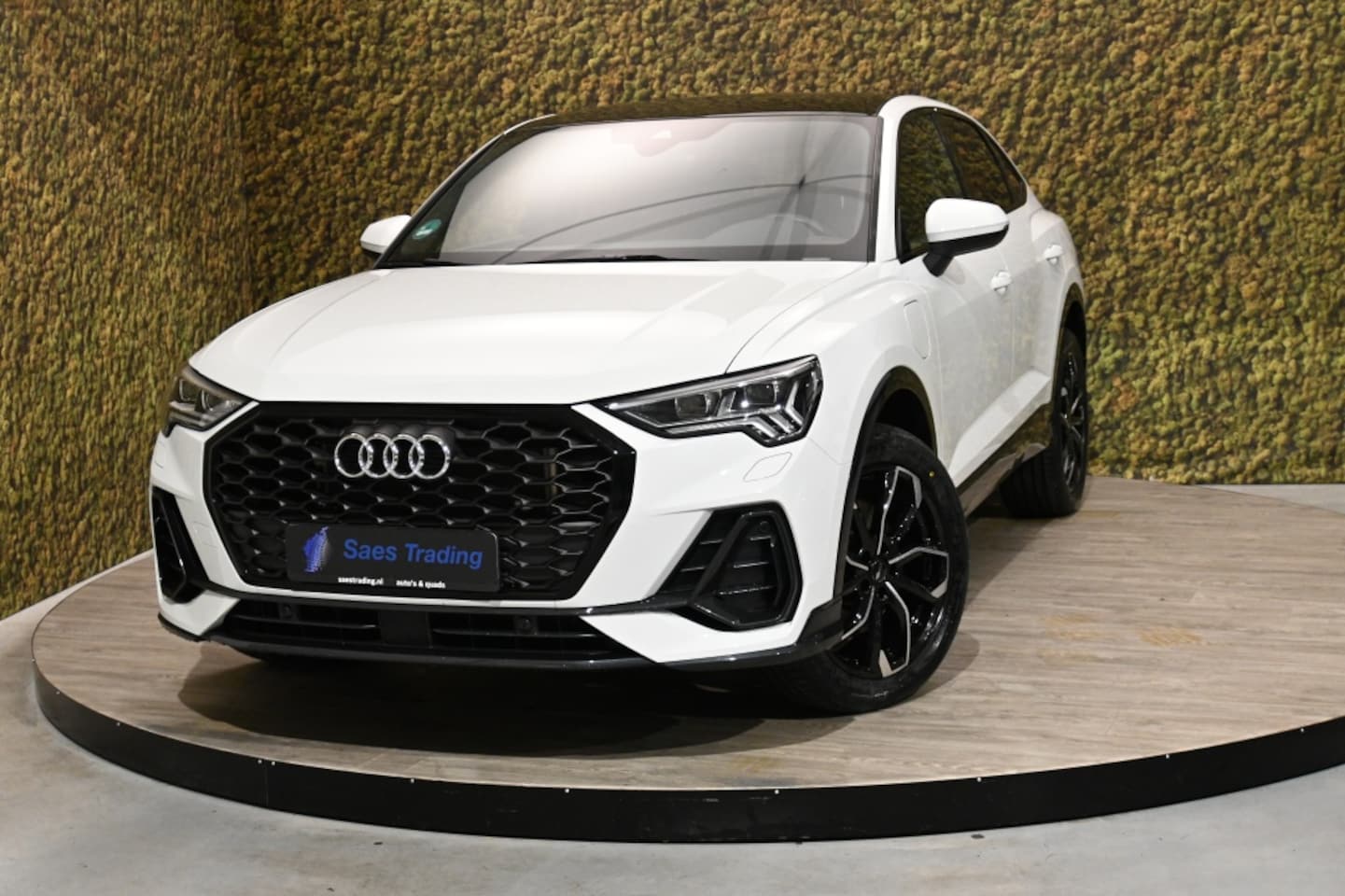 Audi Q3 Sportback - 45 TFSI e S Edition | NAVI | PANORAMA | TREKHAAK | CAMERA - AutoWereld.nl