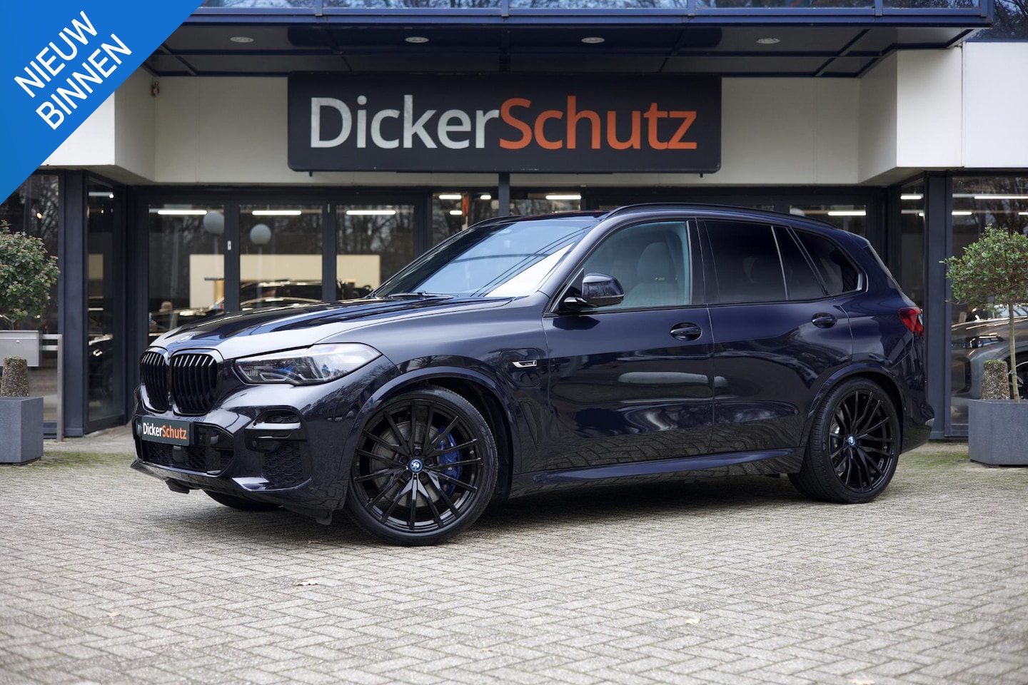 BMW X5 - xDrive45e M Sport Pano | Vierwielbesturing | Harman Kardon | Trekhaak - AutoWereld.nl
