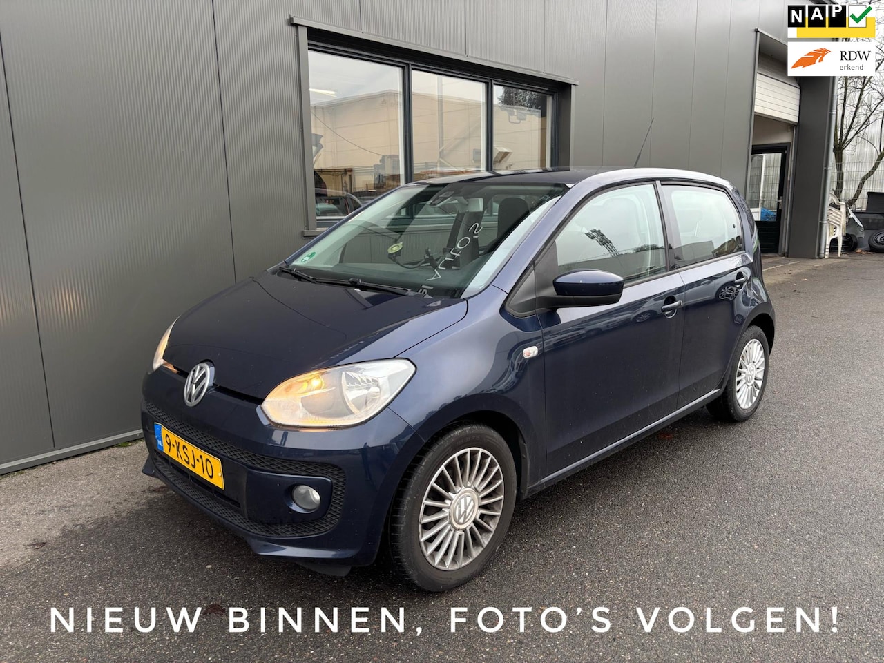 Volkswagen Up! - 1.0 high up! / Airco / Parkeersensoren achter! - AutoWereld.nl