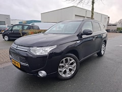 Mitsubishi Outlander - 2.0 PHEV instyle CLIMA/CRUISE/LEDER/NAVI/CAMERA