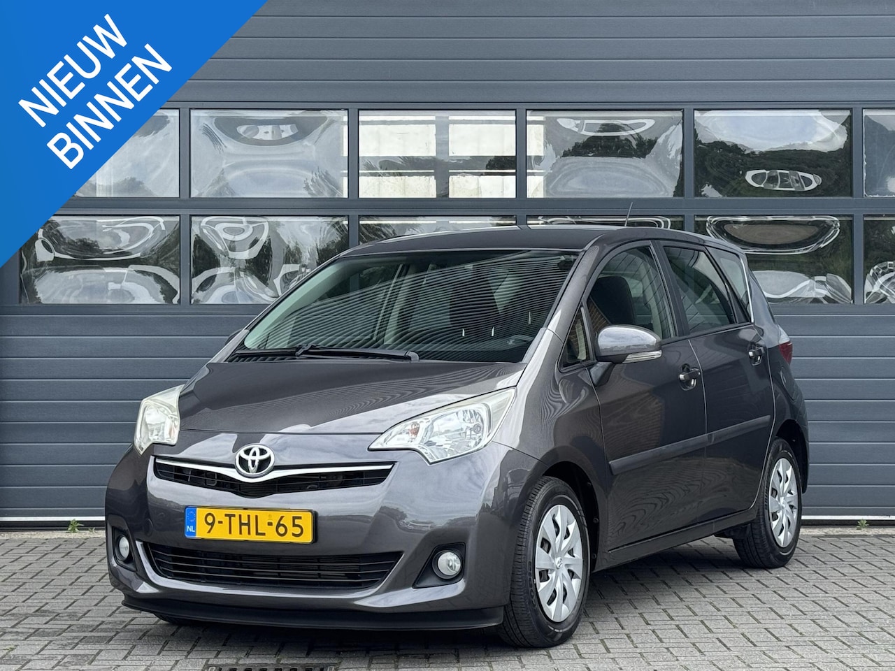 Toyota Verso S - 1.3 VVT-I ASPIRATION I AUTOMAAT I DEALER ONDERHOUDEN I UNIEKE KM-STAND - AutoWereld.nl