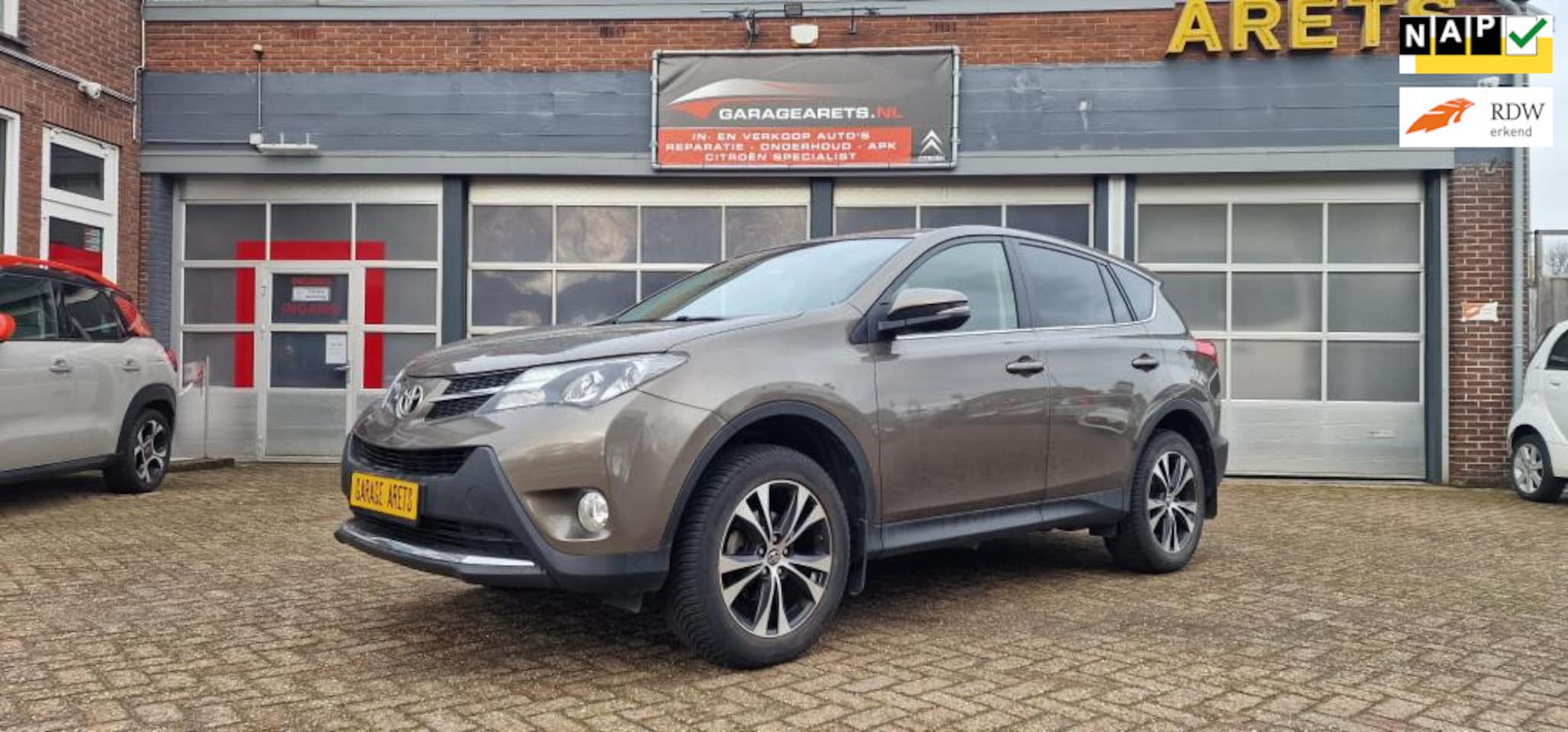 Toyota RAV4 - 2.0 Style 4WD 2.0 Style 4WD - AutoWereld.nl