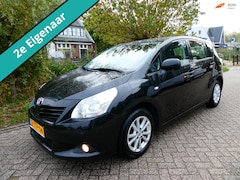 Toyota Verso - 1.8 VVT-i 147pk 7-Persoons Clima Cruise Panorama PDC Historie