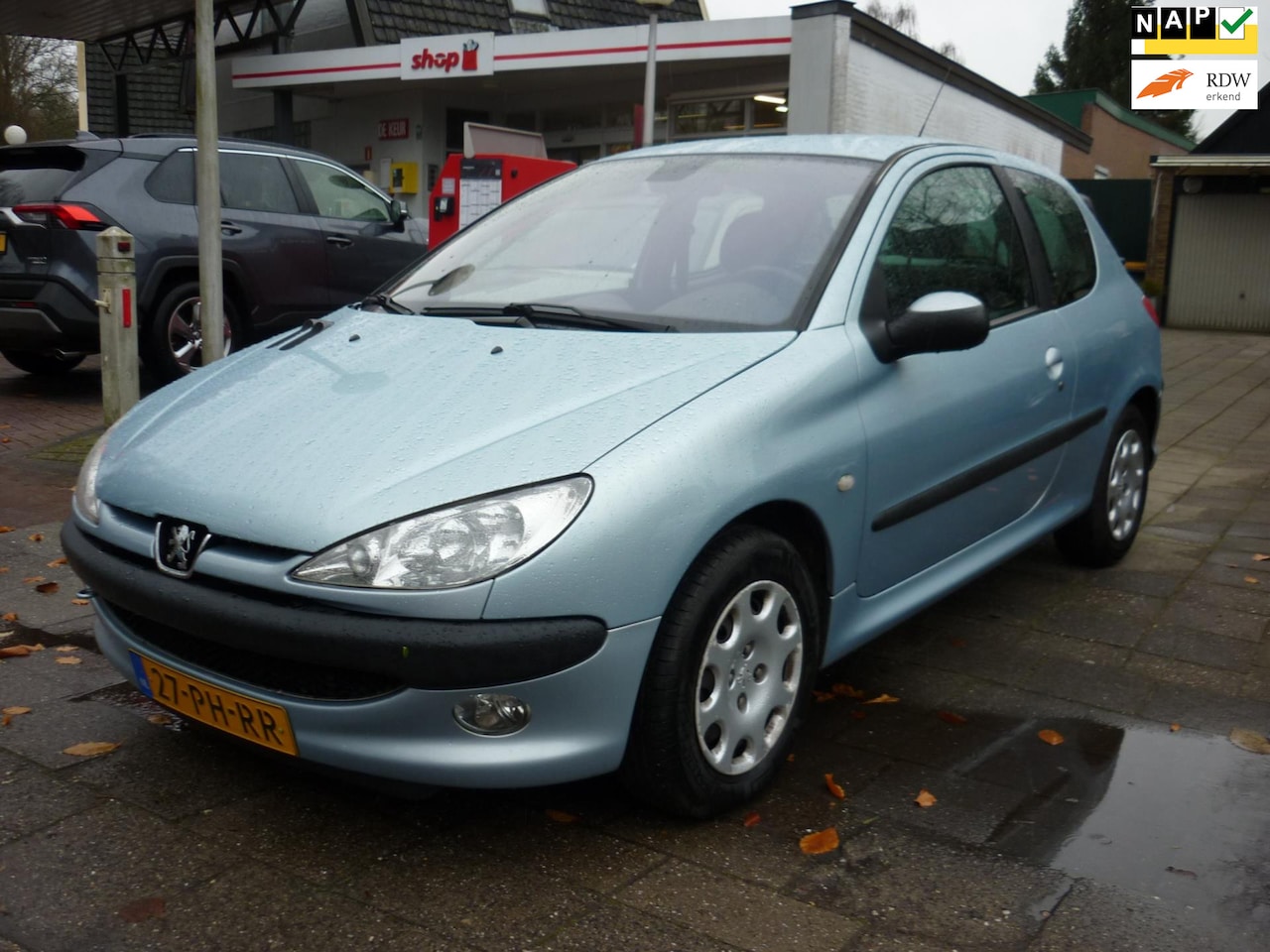 Peugeot 206 - 1.6-16V Gentry 1.6-16V Gentry,automaat,airco,weinig kilometers - AutoWereld.nl