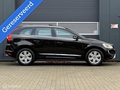 Volvo XC60 - 2.4 D5 AWD 215pk Summum -Trekhaak-Panoramadak-Camera-Blis
