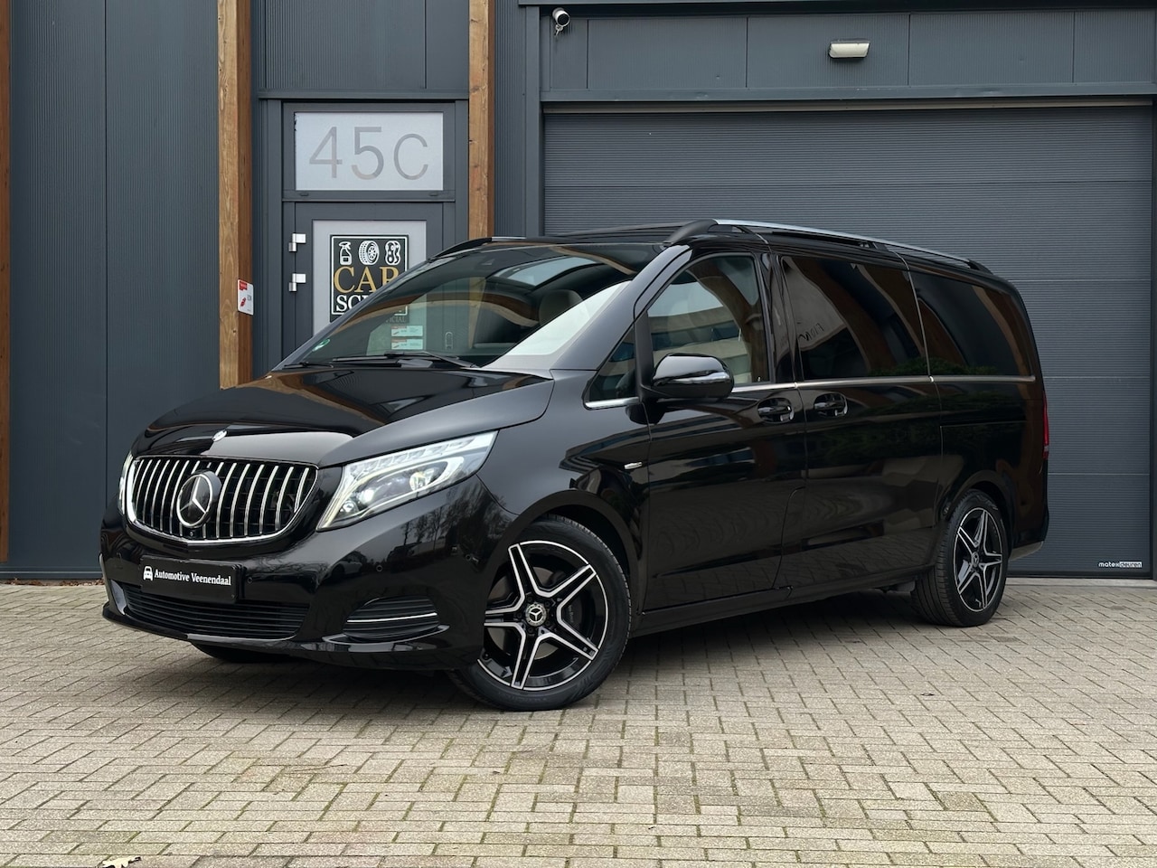 Mercedes-Benz V-klasse - 250d Lang Avantgarde Edition Pano, Burmester, 360 camera, 7-persoons etc! - AutoWereld.nl