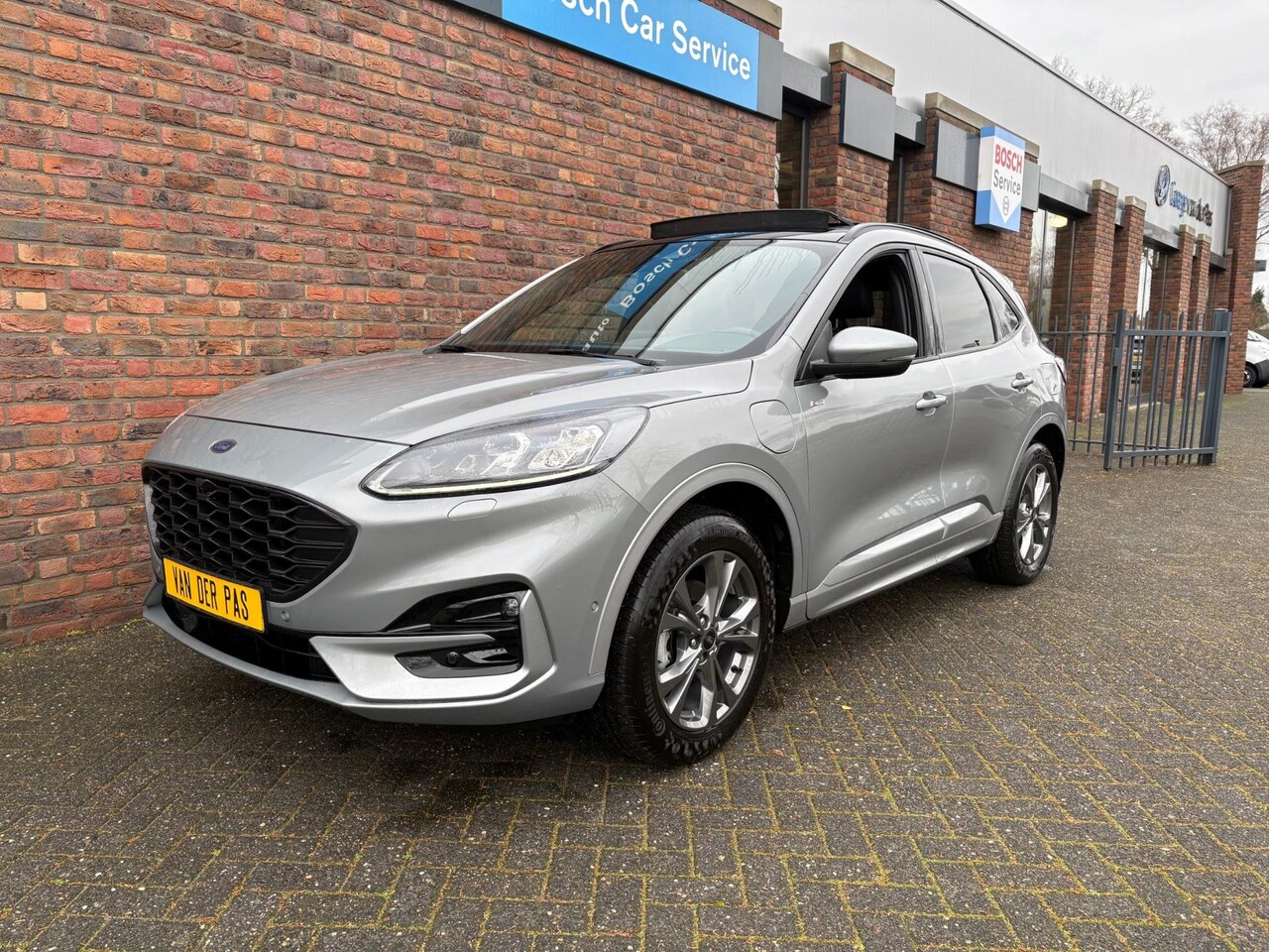 Ford Kuga - 2.5 PHEV ST-Line X |ACC |Panoramadak |Winterpack |B&O - AutoWereld.nl