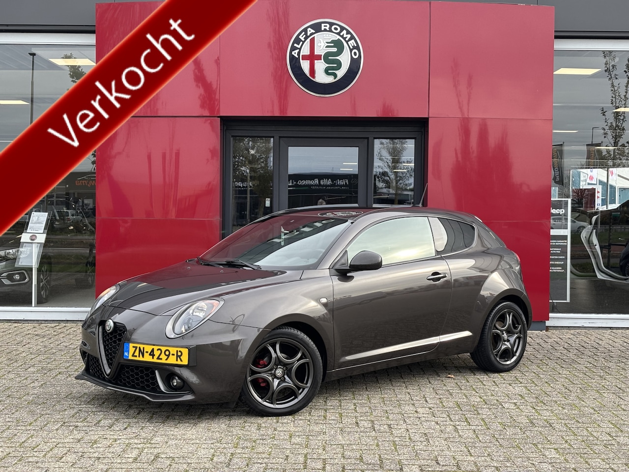 Alfa Romeo MiTo - TwinAir 105PK | 17" Inch | Navigatie | Climate en Cruise Control - AutoWereld.nl