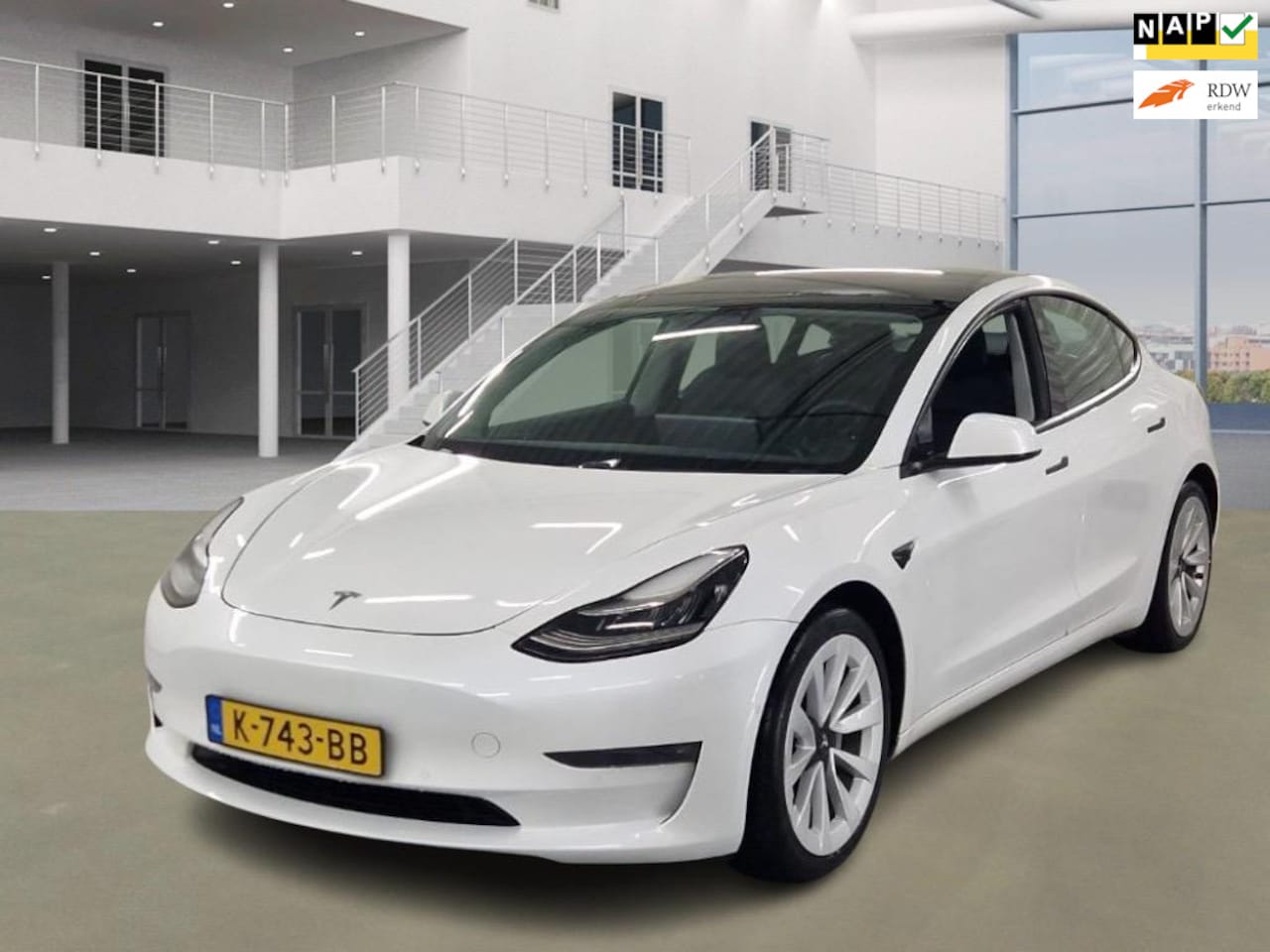 Tesla Model 3 - Long Range RWD Long Range AWD 75 kWh | SOH 91% | Facelift | Warmtepomp | 19 Inch | Autopilot | 1e Eigenaa - AutoWereld.nl