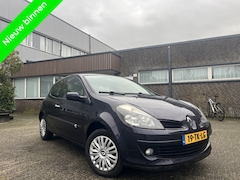 Renault Clio - 1.4-16V Airco Cruise Leer Lage km Nap Dynamique