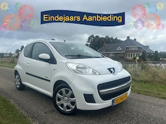 Peugeot 107 - 1.0-12V Millesim 200 Airco / Toerenteller / Zeer nette staat
