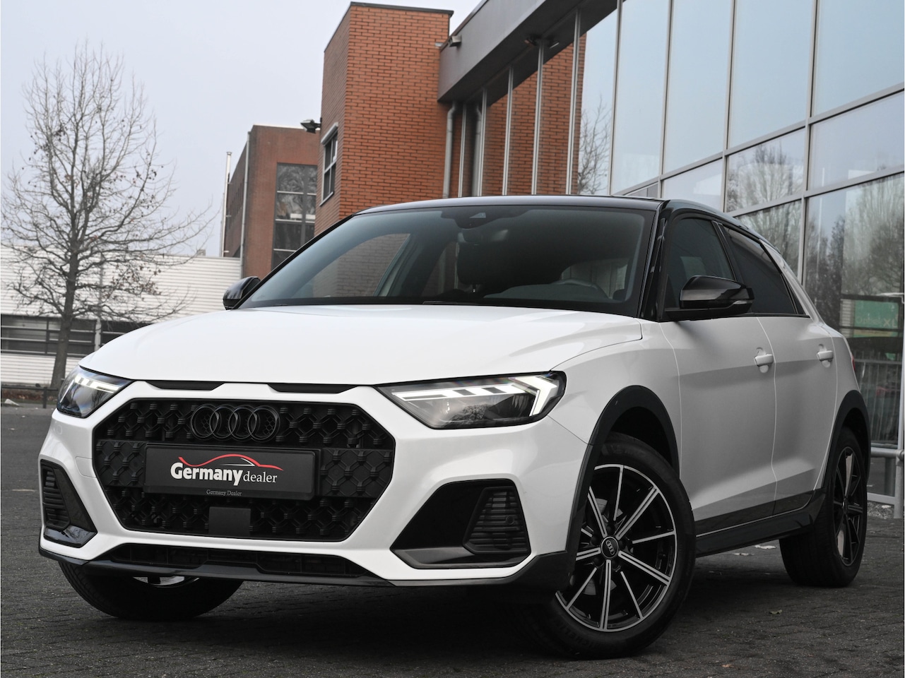 Audi A1 citycarver - 35TFSI 150PK Bi-Tone Cruise Lane Ass. Virtual Audi-Sound Stoelverw. - AutoWereld.nl