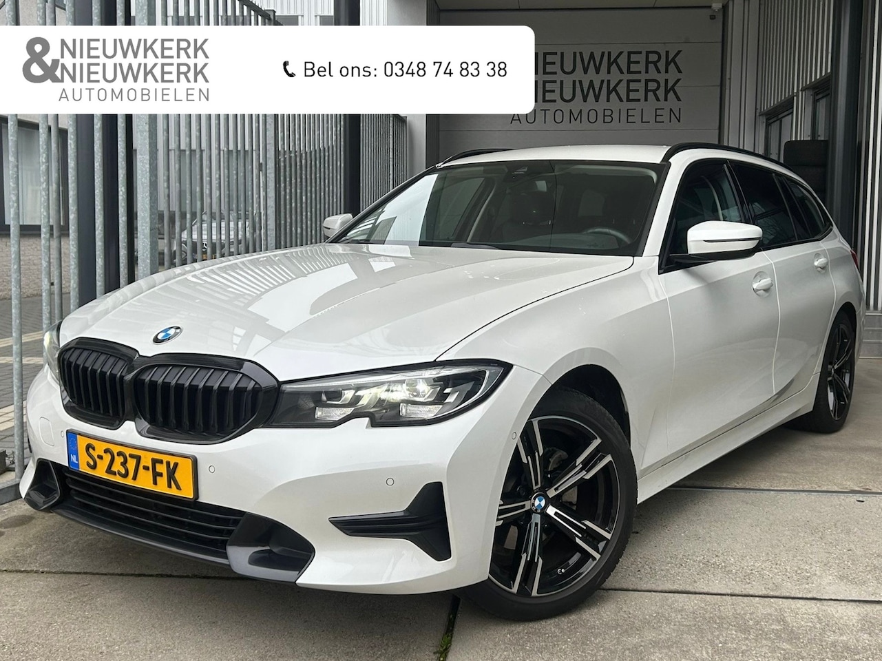 BMW 3-serie Touring - 320i Business Edition Plus | AUTOMAAT | TREKHAAK | CARPLAY/ANDROID | CAMERA | STOEL/STUURV - AutoWereld.nl