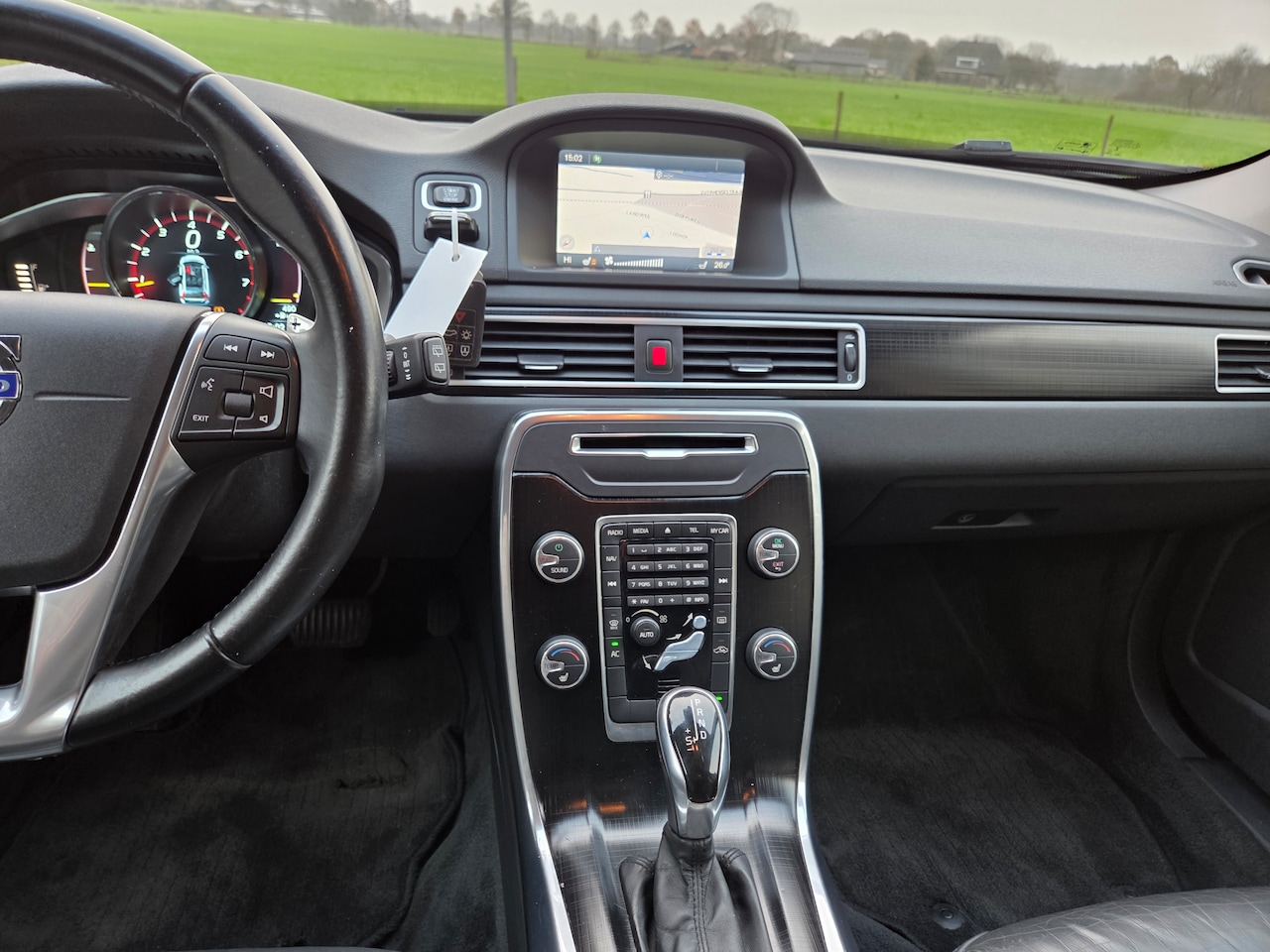 Volvo V70 - 1.6 T4 Momentum Electrische achterklep - AutoWereld.nl