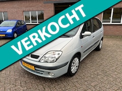Renault Scénic - 1.6-16V // APK 26-10-2026 // 2 sets wielen