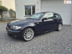 BMW 1-serie - 120i M-Sportpakket/ SCHUIFKANTEL/NAV/CLIMATE/CRUISE/LEDER/PDC/XENON