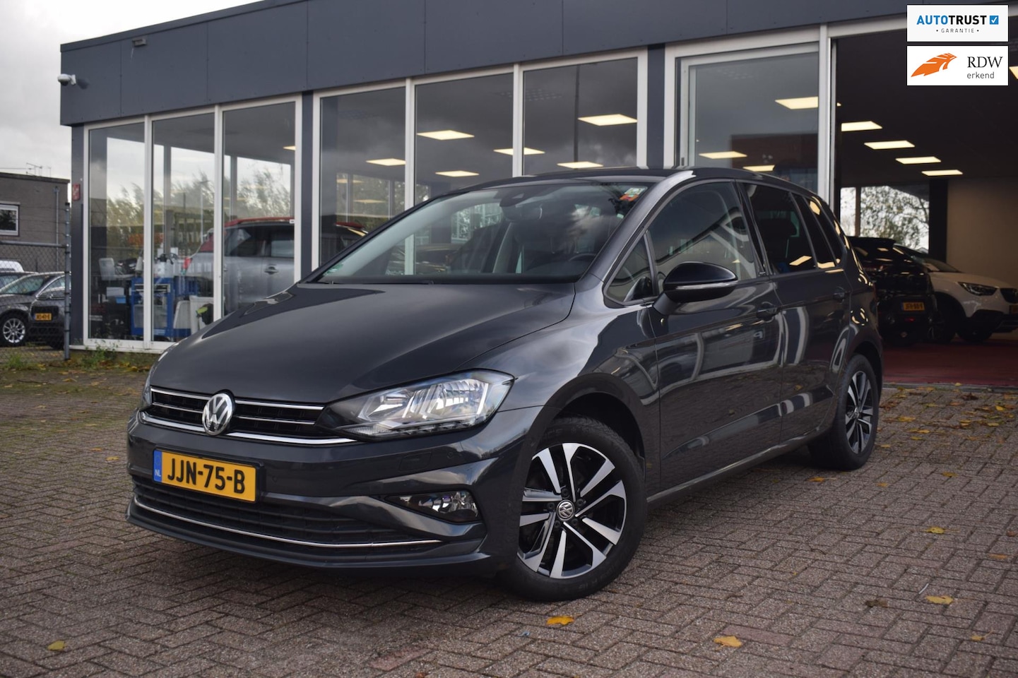 Volkswagen Golf Sportsvan - 1.0 TSI Highline | NAVI | CLIMATE CONTROL | CRUISE CONTROL | STOELVERWARMING | - AutoWereld.nl